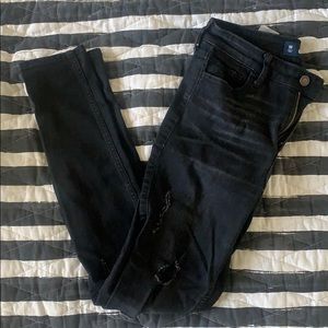 Ripped black skinny jeans ⭐️ BUNDLE 3 for $35 ⭐️